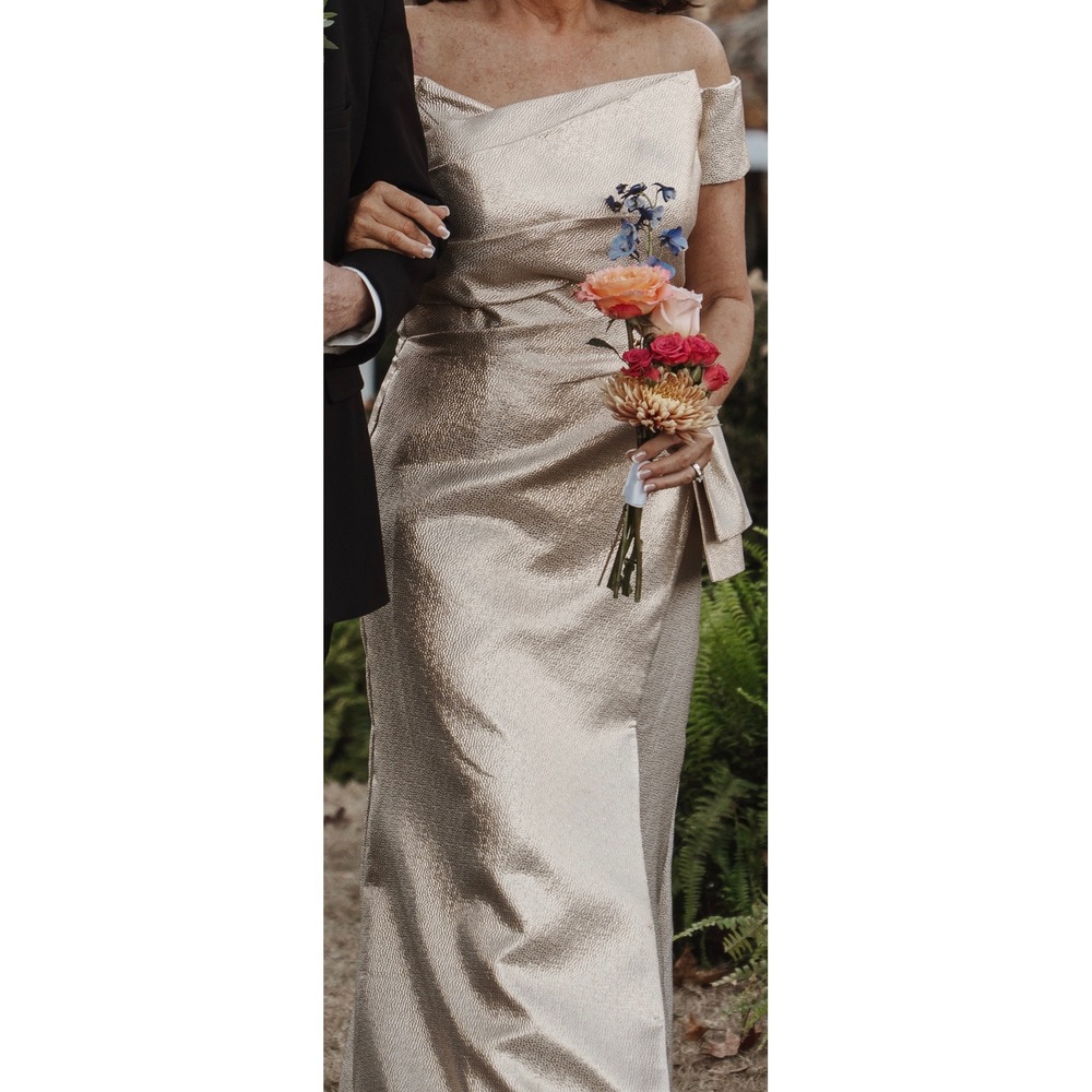 Alyce Paris Gold Metallic Off Shoulder Evening Gown Formal Dress Side Bow‎ Slit